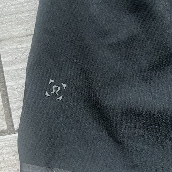 Lululemon Surge Short 6” - Size Large - Picture 3 of 6